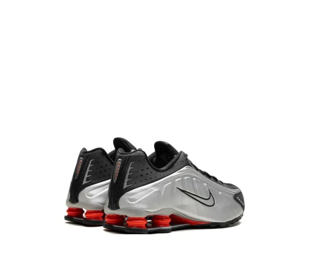 Nike Shox R4 'Metallic Silver & Black' - Image 2